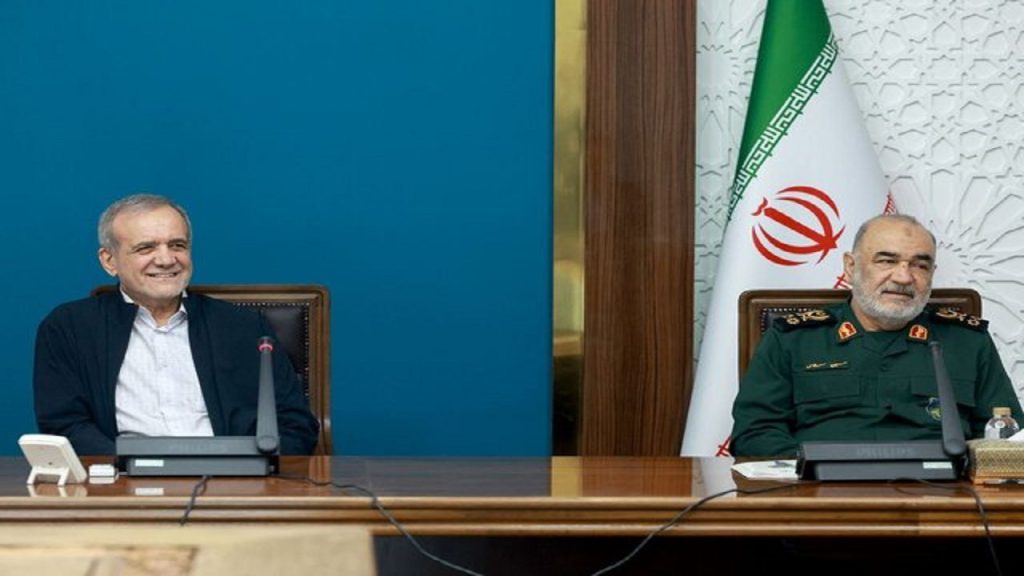 تجمیع ظرفیتهای دولت و بسیج، زمینهساز تحولی عمیق در شیوه خدمترسانی خواهد بود