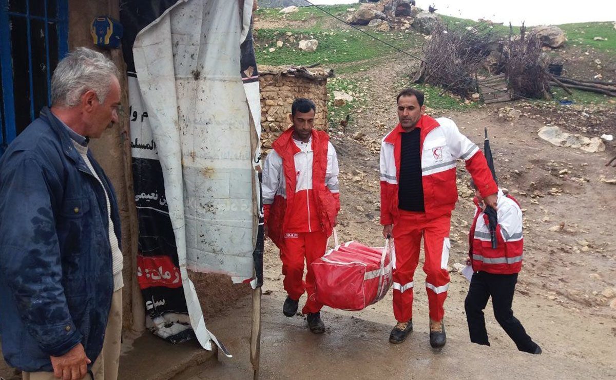 آمادهباش تیمهای عملیاتی هلال احمر خوزستان به دنبال هشدار هواشناسی