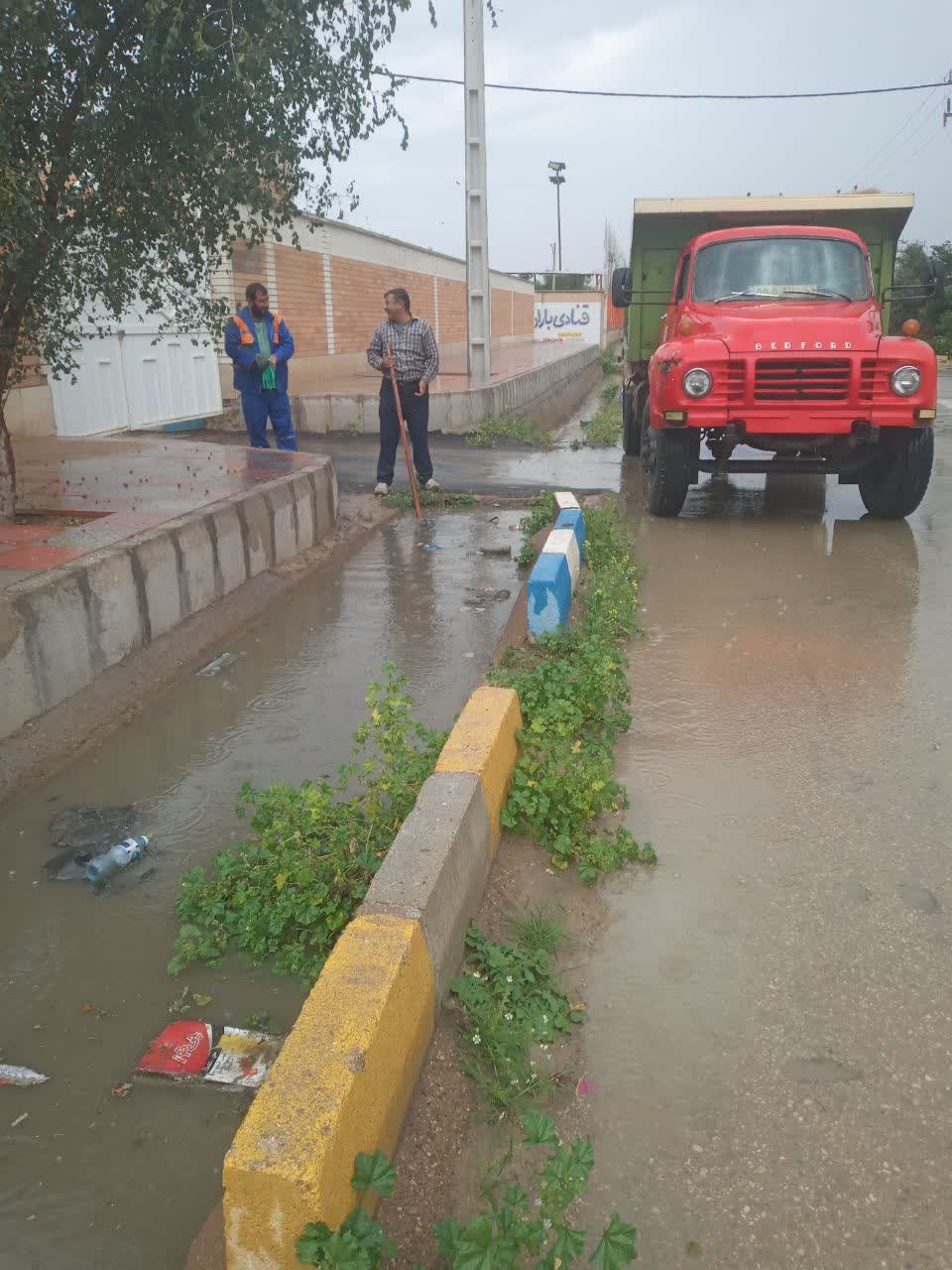 تقدیر ویژه شهردار مسجدسلیمان از تلاشگران عرصه پاکیزگی؛ تجلیل از پاکبانان فداکار در دوران جنگ، رمضان و ایام نوروز